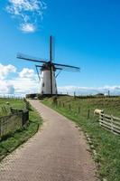 väderkvarn buiten verwachting på nieuw sv sint joosland, Zeeland, de Nederländerna, september 25 2022 foto