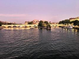 en panorama- se av paris i de sommar foto