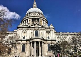 utsikt över St Pauls Cathedral i London foto