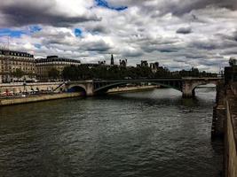 en panorama- se av paris i de sommar foto