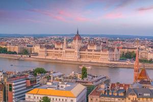 centrala Budapests silhuett i Ungern foto