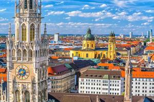München skyline på dagtid foto