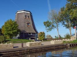 små by i de nederländerna foto