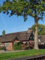 giethoorn by i de nederländerna foto