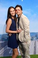 los angeles - juli 15 - caitlin mchugh, john stamos på disney svarvare och hooch premiär händelse på westfield århundrade stad köpcenter på juli 15, 2021 i århundrade stad, ca foto