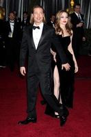 los angeles - feb 26 - brad pitt, Angelina jolie ankommer på de 84: e akademi utmärkelser på de hollywood och högland Centrum på februari 26, 2012 i los angeles, ca foto