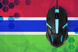 gambia flagga och dator mus. begrepp av Land representerar e-sport team foto