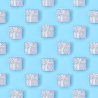 en massa av blå gåva lådor lögner på textur bakgrund av mode pastell blå Färg papper i minimal begrepp foto