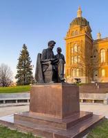 staty av Abraham och lite lincoln på de iowa stat capitol i des moines foto