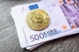 euro och bitcoin foto