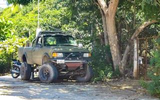 puerto escondido oaxaca mexico 2022 olika mexikansk plocka upp lastbilar bilar 4x4 av vägen fordon Mexiko. foto