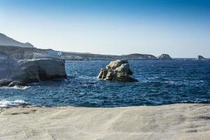 sarakiniko strandsikt på ön milos i Grekland