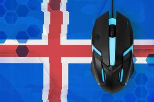 island flagga och dator mus. begrepp av Land representerar e-sport team foto