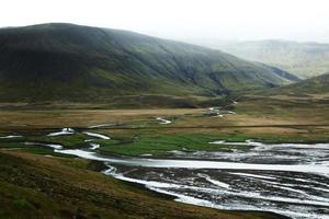 sträng av floder på snaefellsneshalvön, västra Island foto