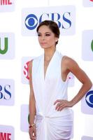 los angeles, juli 29 - kristin kreuk ankommer på de cbs, cw, och showtime 2012 sommar tca fest på beverly hilton hotell intilliggande parkering massa på juli 29, 2012 i beverly kullar, ca foto