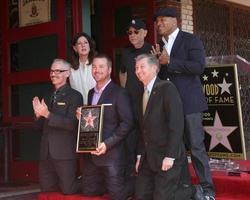 los angeles, mar 5 - kammare officiell, mitch o farrell, paul Brinkman, ll Häftigt j, Chris o donnell, leron gubler på de Chris o donnell hollywood promenad av berömmelse stjärna ceremoni på de hollywood blvd på Mars 5, 2015 i los angeles, ca foto