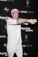 los angeles, 22 nov - vanilla ice, robert matthew van winkle på dancing with the stars livefinal på grove den 22 november 2016 i los angeles, ca foto