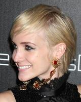 los angeles, nov 2 - ashlee simpson-wentz ankommer på de decennier denim mode visa på privat Hem på november 2, 2010 i beverly kullar, ca foto