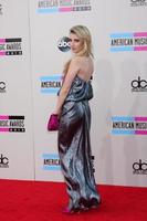 los angeles, nov 24 - emma roberts på de 2013 amerikan musik utmärkelser ankomster på Nokia teater på november 24, 2013 i los angeles, ca foto