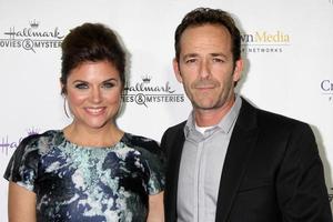 los angeles, nov 4 - tiffani thiessen, luke päronvin på de kännetecken kanal s Nordpolen undersökning reception på de la piazza restaurang på de lund på november 4, 2014 i los angeles, ca foto