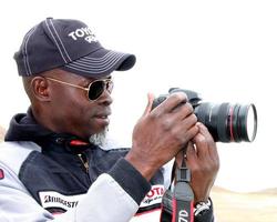 los angeles, mar 19 - djimon hounsou på de Toyota proffs kändis lopp Träning session på vide fjädrar speedway på Mars 19, 2011 i rosamond, ca foto