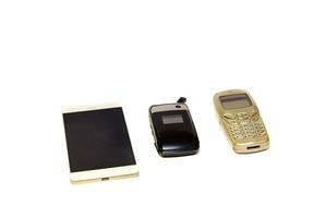 cell telefon evolution.tre cell telefoner isolerat på vit bakgrund foto