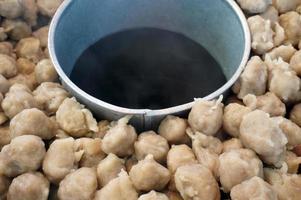 bakso pentol är traditionell köttbullar från Indonesien. foto