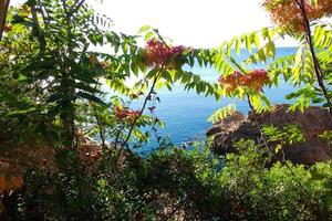 katalansk costa brava, medelhavs hav i de stad av sant feliu de guixoler. foto