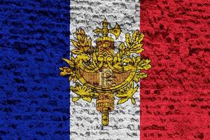 flagga och täcka av vapen av Frankrike på en texturerad bakgrund. begrepp collage. foto