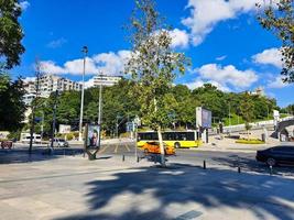 Kalkon på juli 2022. trafik runt om de väg i främre av vodafone parkera. vodafone parkera är en mångsidig stadion som är Hem till besiktas jk. foto