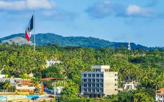 puerto escondido mexico oaxaca mexikansk 2022 skön stad och marinmålning landskap panorama och se puerto escondido Mexiko. foto