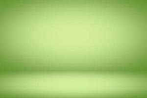 kalk grön lyx lutning bakgrund med strålkastare, lämplig för produkt presentation bakgrund, visa, och falsk upp. foto