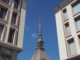 mullvad antonelliana i turin foto