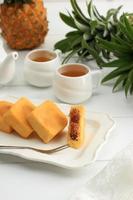 ananas kaka, ljuv traditionell taiwanese bakverk som innehåller Smör, mjöl, ägg, socker, och ananas sylt. foto