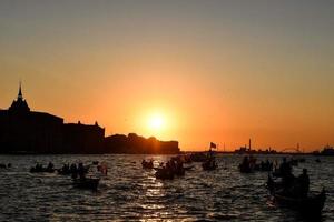 solnedgång över Venedig, Italien foto
