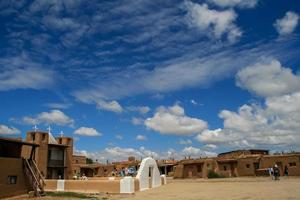 san geronimo kapell i taos pueblo, usa foto