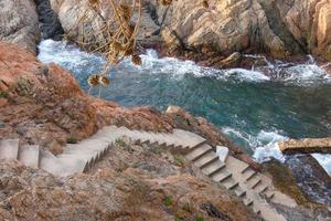 camino de ronda, en väg parallell till de katalansk costa brava, belägen på de medelhavs hav i de norr av Katalonien, Spanien. foto