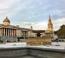 utsikt över Trafalgar Square i London foto