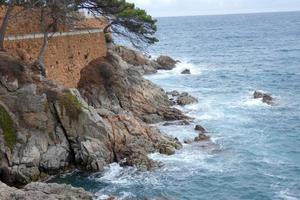 camino de ronda, en väg parallell till de katalansk costa brava, belägen på de medelhavs hav i de norr av Katalonien, Spanien. foto