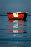 traditionell fiskare båtar av grekland foto