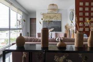 tabell i en rum med modern design, mexico guadalajara foto