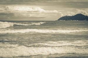 starka vågor praia lopes mendes beach ilha grande island brazil. foto