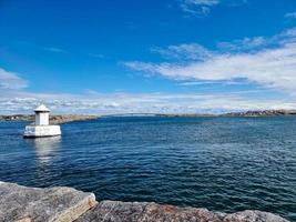 små svenska hus på de skärgård Nästa till göteborg foto