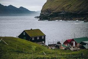 de by av gjogv i de faroe öar foto