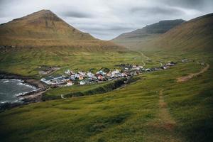 de by av gjogv i de faroe öar foto