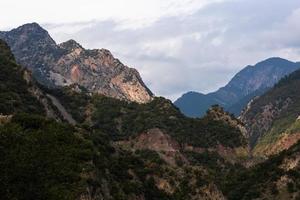 vår landskap från de bergen av grekland foto