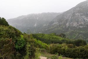 vår landskap från de bergen av grekland foto