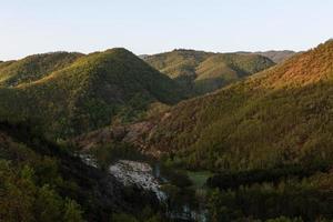 vår landskap från de bergen av grekland foto