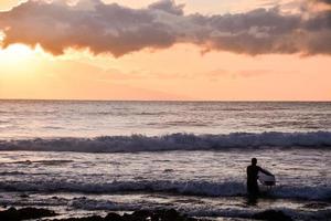 solnedgång över havet foto