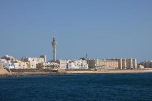 smal gator av de gammal stad av cadiz, sydlig Spanien foto